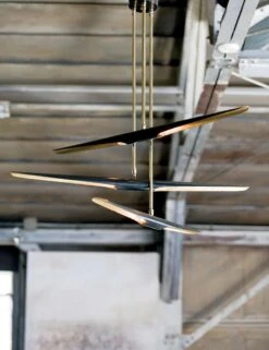 Concorde Chandelier By Regina Andrew -Furniture Decoration Shop 16 1081blk 2