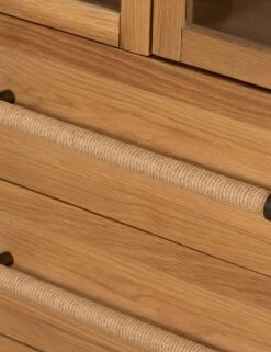 Spooner Curio Cabinet -Furniture Decoration Shop 232357 001 DET 3