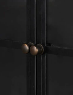 Cressida Wide Curio Cabinet 13 Cressida Wide Curio Cabinet -Furniture Decoration Shop 232421 001 DET 1