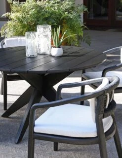 Rosetta Indoor / Outdoor Round Dining Table -Furniture Decoration Shop 51005875 3 LIFESTYLE