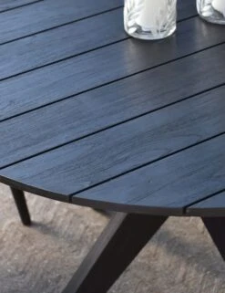 Rosetta Indoor / Outdoor Round Dining Table -Furniture Decoration Shop 51005875 4 LIFESTYLE
