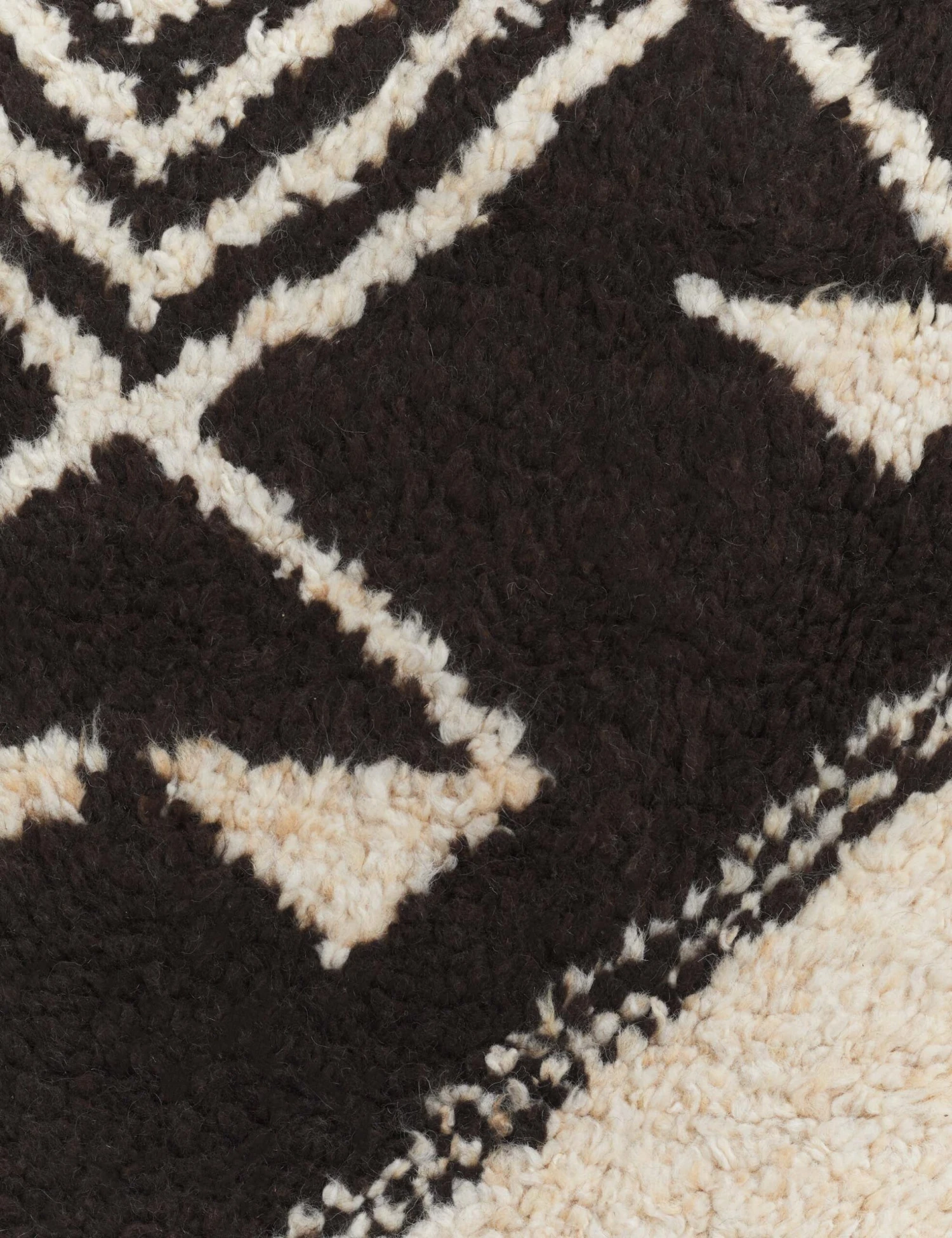 Ethyn Vintage Runner Rug, 3'3" X 11'3" 6 Ethyn Vintage Runner Rug, 3'3" X 11'3" - Image 4