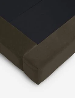 Clayton Platform Bed -Furniture Decoration Shop ClaytonPlatformBed Balsam Queen L04714202073 PRODUCT