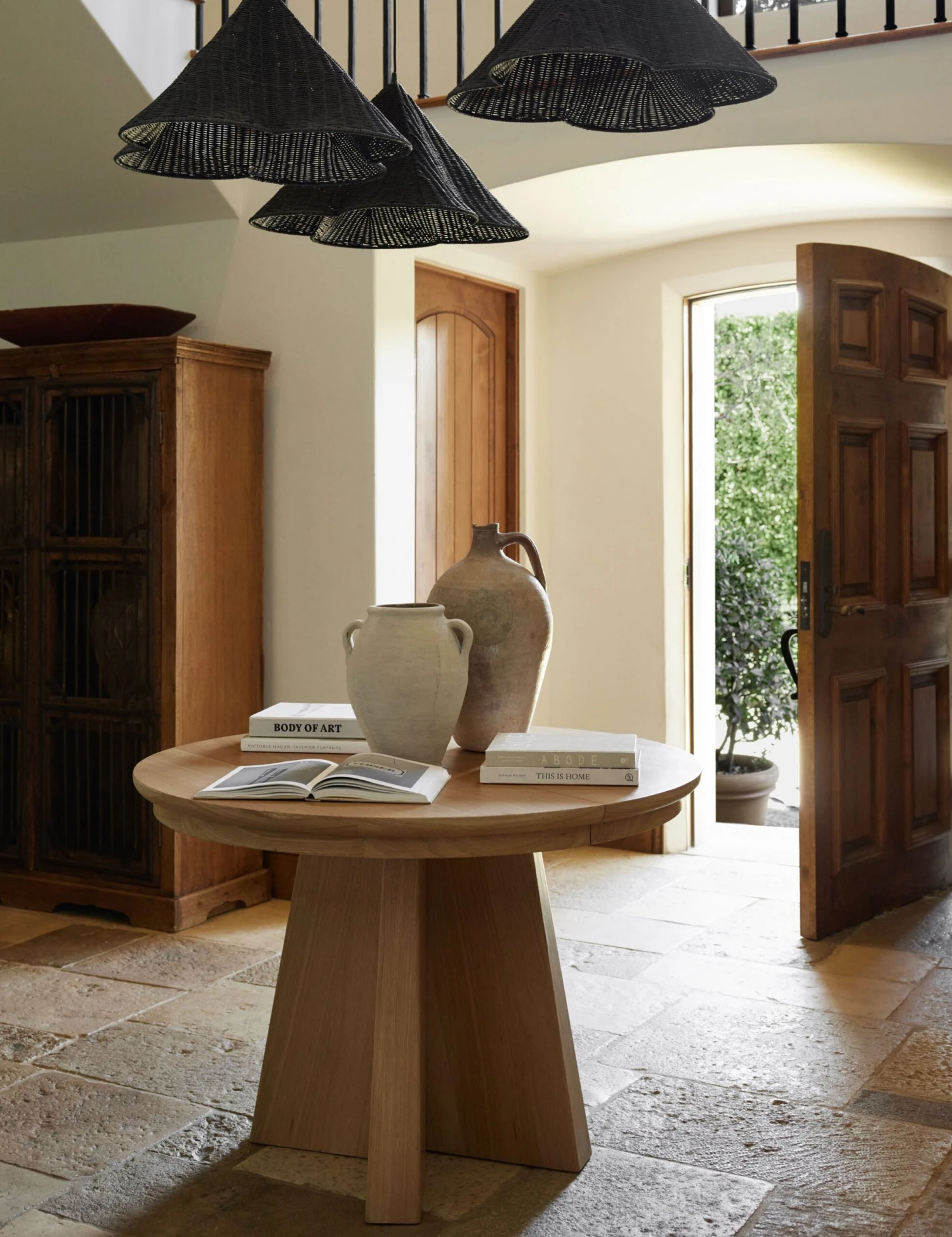 Nycola Extendable Oval Dining Table 6 Nycola Extendable Oval Dining Table - Image 4