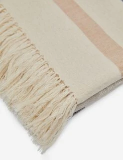 Ilse Throw By MINNA 13 Ilse Throw By MINNA -Furniture Decoration Shop IlseThrow 0199