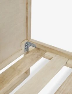 Keiry Canopy Bed -Furniture Decoration Shop KeiryCanopyBed Queen 0017