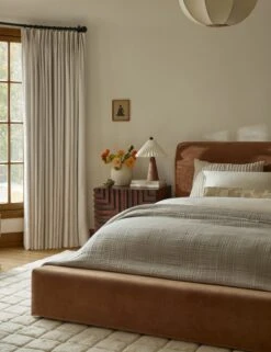 Signy Sham -Furniture Decoration Shop Lulu and Georgia BedroomII 0377 2 Site crop Lifestyle