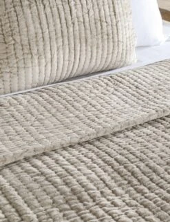 Giulia Quilt -Furniture Decoration Shop V160021 3