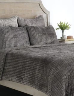 Giulia Sham -Furniture Decoration Shop V160032 2