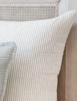 Connor Linen Cotton Duvet By Pom Pom At Home 17 Connor Linen Cotton Duvet By Pom Pom At Home -Furniture Decoration Shop connordenimpillowdetail