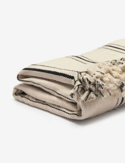 Monte Viso Bed Cover By House No. 23 13 Monte Viso Bed Cover By House No. 23 -Furniture Decoration Shop dulca bed cover 3 37cc62ea efb7 417a 80b7 8580debc6c1d