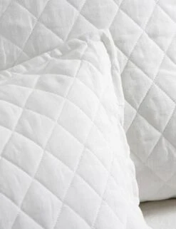 Hampton Quilted Sham By Pom Pom At Home 26 Hampton Quilted Sham By Pom Pom At Home -Furniture Decoration Shop hampton white detail 1