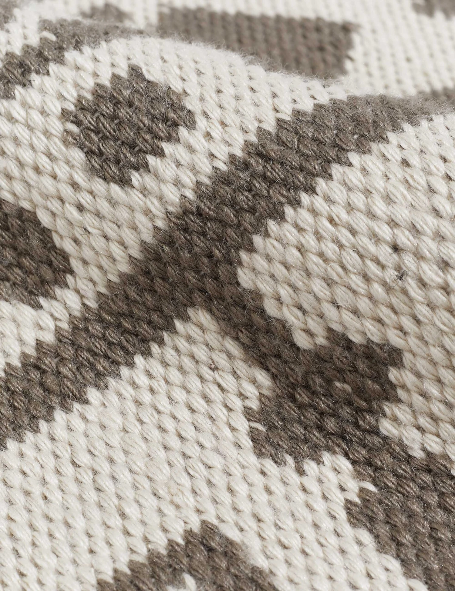 Porto Reversible Indoor / Outdoor Rug 12 Porto Reversible Indoor / Outdoor Rug - Image 10